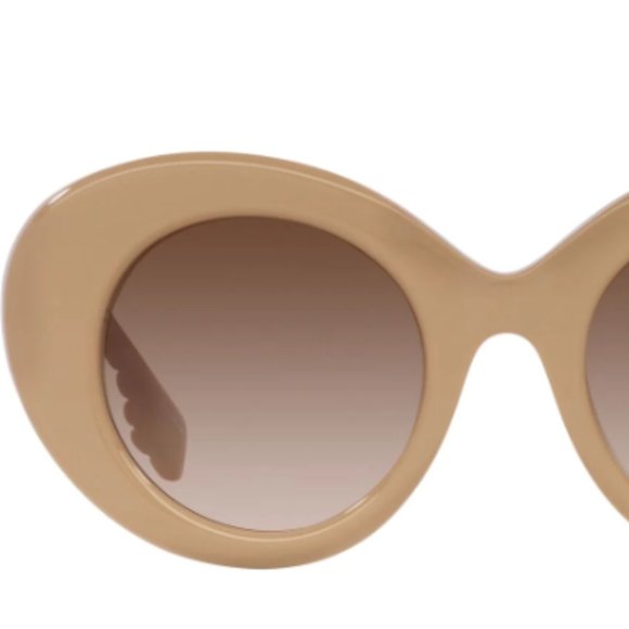 BURBERRY 0BE4370U BEIGE/BROWN GRADIENT SUNGLASSES *BRAND NEW* main image 4